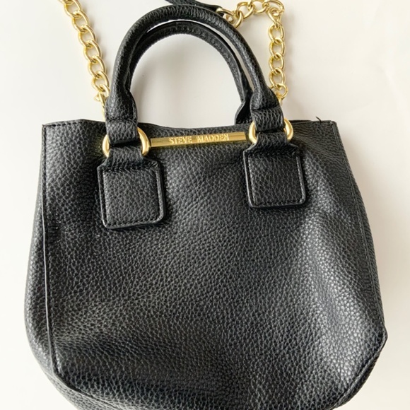 Steve Madden Bags Steve Madden Bmaggie Crossbody Black Purse Handbag With Gold Chain Accents